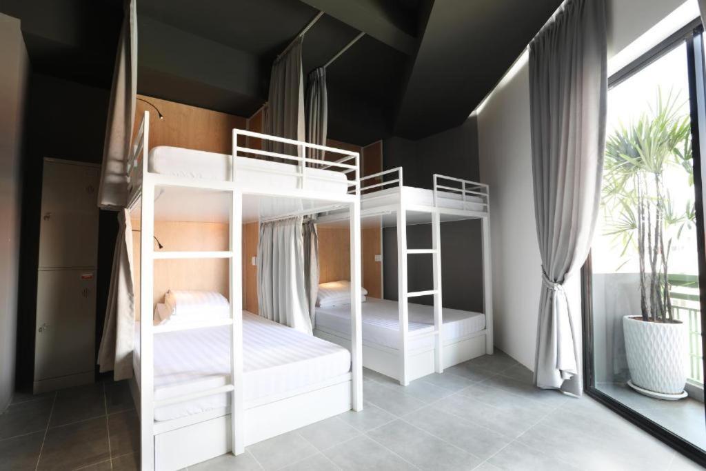 Sky Hotel Central Phnom Penh - Rooms & Apartments 객실 사진
