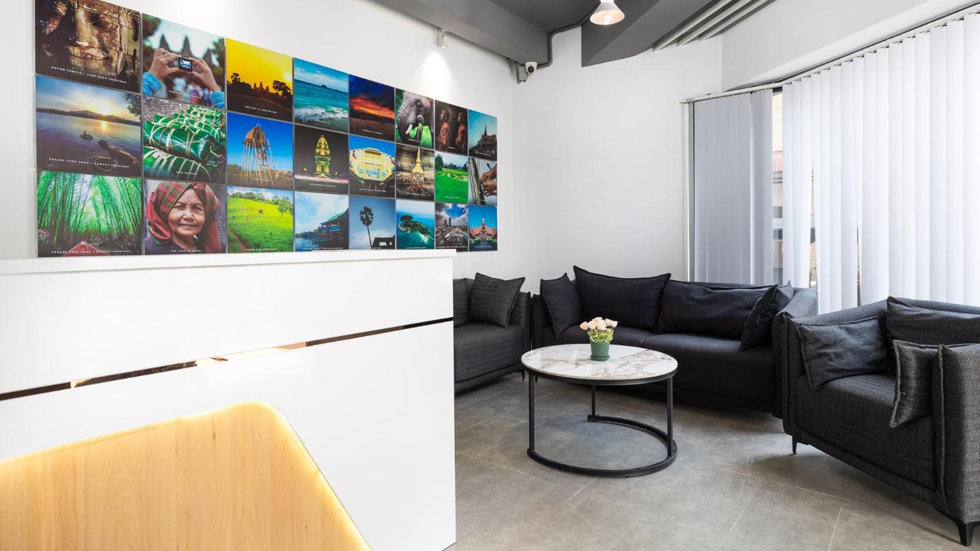 Sky Hotel Central Phnom Penh - Rooms & Apartments 외부 사진