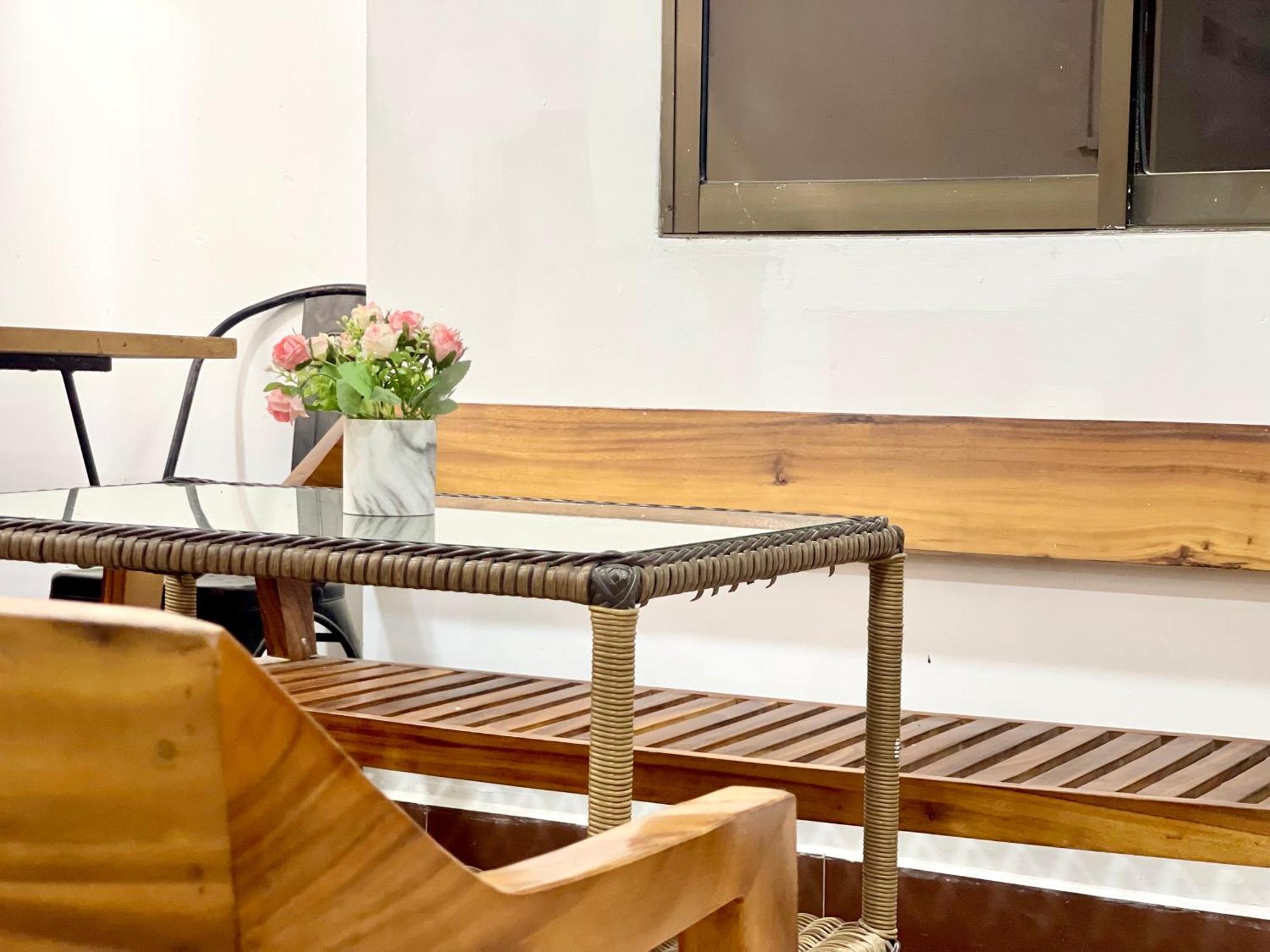 Sky Hotel Central Phnom Penh - Rooms & Apartments 외부 사진